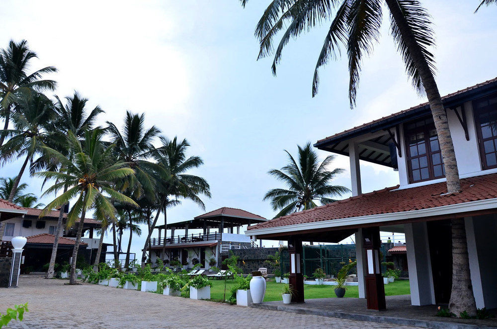 White Villa Resort Ahungalla Exterior photo