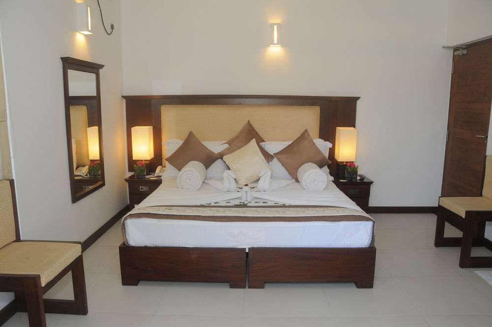 White Villa Resort Ahungalla Exterior photo